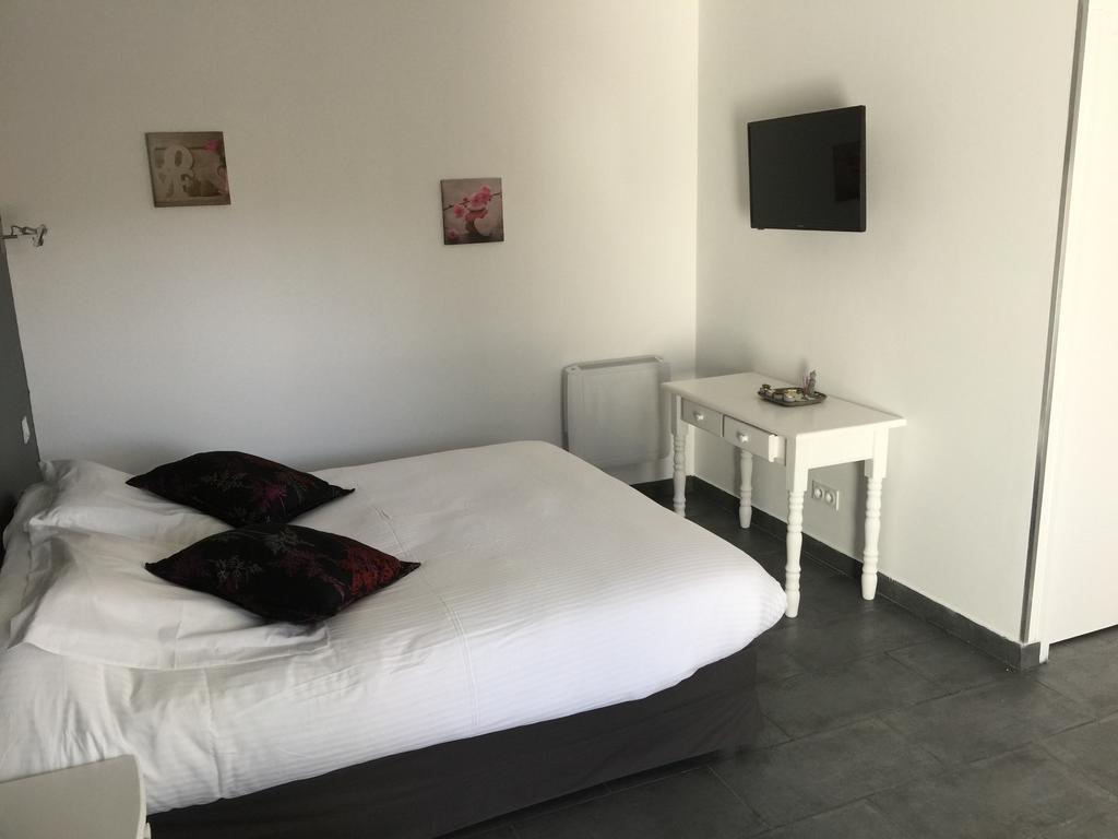 Chambres D'Hotes Le Mas Du Bijou Bleu Пюже-сюр-Аржан Екстер'єр фото